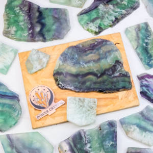 סיטונאי גבישים טבעי קשת פרוסת אבן פלואוריט מגולף קריסטל קישוט מלאכה לריפוי ושימוש מתנה - Product Image 3