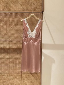 Vestido Mini de Verano para Mujer, Estilo Vintage, Tejido Satinado, Color Sólido, Cuello en V con Ribete de Encaje Francés, Cintura Natural, Corte Regular, Línea A, ODM - Product Image 4