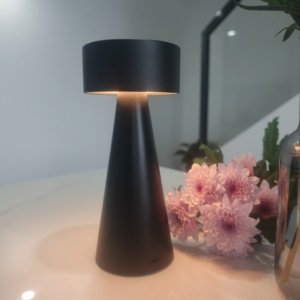 Lampes tactiles noires en aluminium pour la <span class=keywords><strong>d</strong></span>écoration de la maison, 3 couleurs de lumière réglables, prise en charge de la charge <span class=keywords><strong>sans</strong></span> <span class=keywords><strong>fil</strong></span> et de la télécommande - Product Image 2