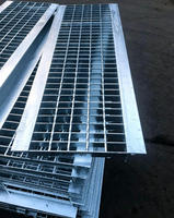 Grille de drainage en acier galvanisé pour canaux de drainage industriels et de construction, à poids théorique