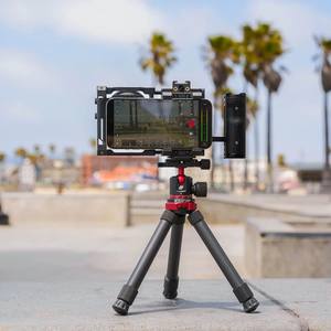 Trépied en aluminium personnalisable avec accessoires de tête fluide assortis pour poignées de caméra Beast - Product Image 4