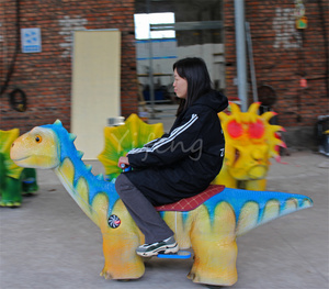 Parc d'attractions Dinosaure Animatronic Voiture électrique pour enfants avec télécommande - Product Image 2