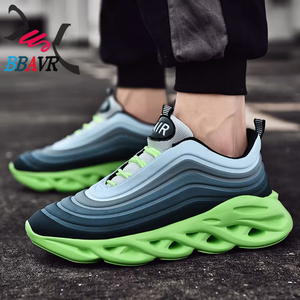Chaussures de sport décontractées pour hommes, respirantes, à semelle souple, motif arc-en-ciel, grandes tailles, baskets de court, tendance mode printemps-automne - Product Image 3