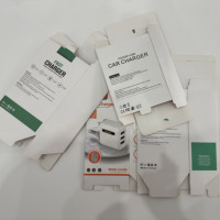 Fabricant personnalisé imprimé carton pliable fil téléphone écouteur USB câble de charge date boîte d'emballage crochet Premium boîtes en papier
