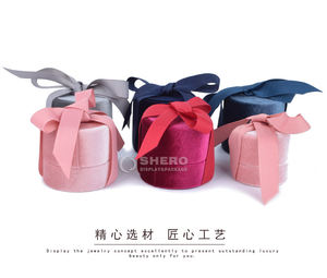 Caja de Regalo de Terciopelo para Joyería, Anillos de Diamantes, Colgantes y Pendientes, de Alta Gama, Fabricada en China, Personalizable, en Venta - Product Image 4