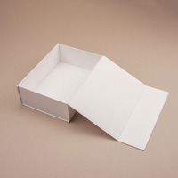 Boîtes cadeaux personnalisées de luxe en carton holographique, service de boîtes à rabat en papier coloré pour les fêtes, vente en gros