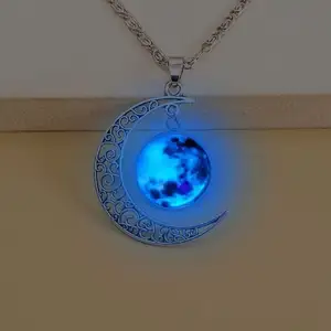 Unique Christmas Festivals Gift Glow In The Dark Galaxy Necklace Crescent Moon Pendant Charm Crystal Luminous Glass Necklace