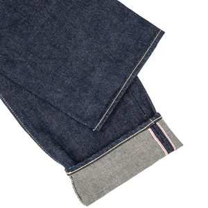 Jeans coupés et cousus en denim brut japonais vintage, coupe droite, taille haute, avec points de chaînette dorés et rivets en cuivre - Product Image 5