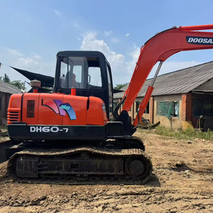 รถขุด DH60-7ขนาดเล็กแบรนด์เกาหลี Doosan ใช้ในการดำเนินงานที่ดีและใช้เวลาทำงานต่ำ - Product Image 1