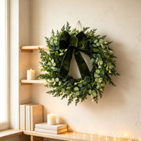 Corona Navideña de 55 cm/21.65 pulgadas con Hojas de Eucalipto y Lazo de Terciopelo para Puerta Principal, Pared, Repisa, Decoración Navideña, Venta al por Mayor
