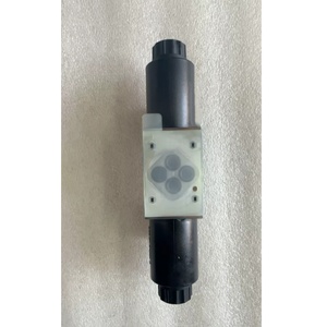 Nouveau produit d'origine authentique R900561288 4we 6 J62/eg24n9k4 Vanne directionnelle 24vdc Module PLC - Product Image 6
