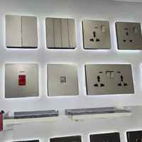 Interrupteurs et prises murales de luxe modernes du Royaume-Uni, modèle simple, nouveau modèle, plaque de couverture extra-fine 86x86mm, 40000 cycles, 250v max. Tension 13a