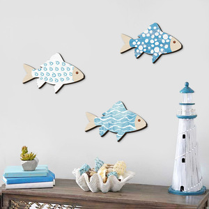 Décoration Murale Poisson en Bois – Formes Irrégulières, Motif Bleu – Décoration Intérieure Nautique et Côtière – Art Mural Suspendu - Product Image 3