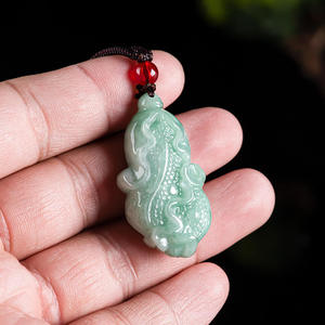 Pendentif en jadéite naturelle du Myanmar, forme de laitue, vert clair, style chinois, unisexe, avec certificat d'évaluation HJ57 - Product Image 3