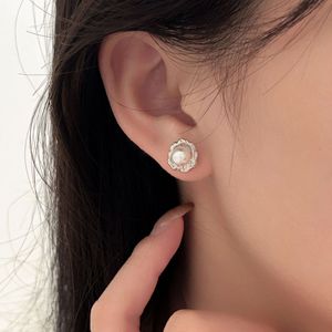 ต่างหูมุกเงินแท้ S925 รูปทรงดอกไม้ เกรด AAA สำหรับผู้หญิง สวมใส่ได้ทุกวัน - Product Image 4