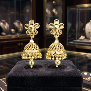 Pendientes de Aro Jhumki Hechos a Mano en Latón Antiguo con Forma de Luna, Chapados en Oro, Directo de la India - Product Image 2
