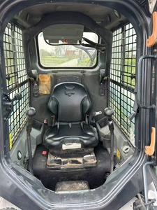 لودر صغير مستعمل من نوع بوبكات S550 وS300 الأكثر مبيعًا، متوفر في المخزون، من يأتي أولاً يخدم أولاً. - Product Image 6