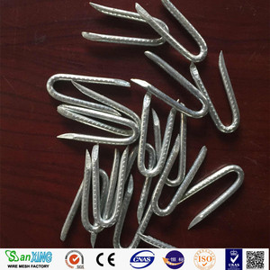 Clous en acier galvanisé de type U de 1 pouce à pointe acérée, zingués pour la fixation de clôtures en fil barbelé - Product Image 3