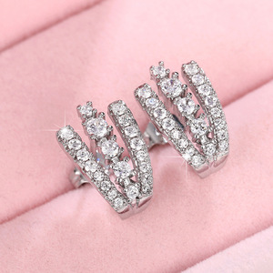 Orecchini a Clip Semplici per Donne, Accessori Moda per Uso Quotidiano, Ideali per Outfit Casual e Regalo - Product Image 6
