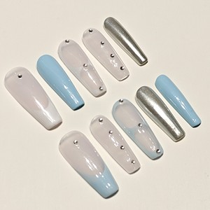 Ongles press-on tendance Muhaha, <span class=keywords><strong>bleu</strong></span> clair, ornés de strass, forme cercueil - Product Image 1