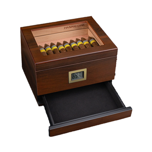 Humidor de Viaje Personalizado para Cigarros con Acabado Lacado, Tapa de Vidrio, Madera de Cedro Hecha a Mano, Almacenamiento para 80 Cigarros, Estilo Americano Moderno - Product Image 5