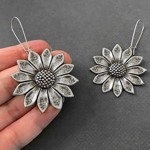 Boucles d'oreilles pendantes vintage à motif floral pour femmes, plaquées or antique, en alliage de zinc, bijoux religieux islamiques Allah, boucles d'oreilles pendantes tendance - Product Image 5