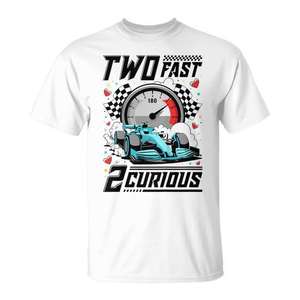 T-shirt de course automobile Two Fast 2 Curious pour enfants, à porter pour une fête d'anniversaire - Product Image 1