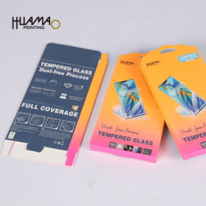 Caja de película protectora para teléfono Huamao de alta calidad con gancho para colgar, caja ecológica, logotipo personalizado en relieve, caja de embalaje plegable de papel estucado - Product Image 1