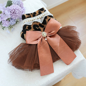 PETCIRCLE Pet Circle, Vêtements pour animaux de compagnie, Tenues pour chiens et chats, Robe de mariée mignonne et chaude à imprimé léopard - Product Image 5