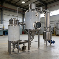 Machine d'extraction d'huiles essentielles industrielle pour la lavande, la rose, le romarin et les plantes aromatiques avec distillation électrique automatique