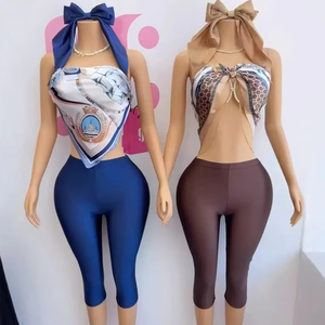 Set Legging dua potong melar seksi musim panas <span class=keywords><strong>8</strong></span> warna dengan atasan Tube syal tanpa tali motif dan celana Capri kebugaran ramping