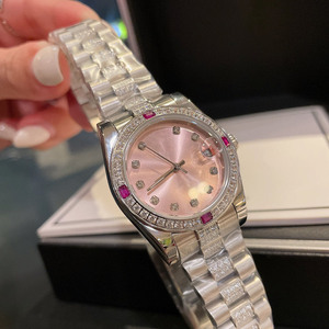 Montre unisexe de luxe rose pastel, mouvement mécanique, verre saphir, bracelet en acier inoxydable orné de diamants, lunette cannelée, cadran soleil. - Product Image 2