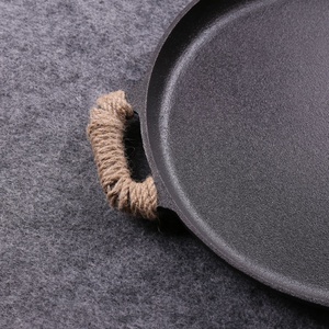 Sartén <span class=keywords><strong>para</strong></span> Pizza de Hierro Fundido Pre-Sazonada de 12 Pulgadas con Asas, Plancha <span class=keywords><strong>para</strong></span> Restaurantes, Dosa Tawa, Parrilla <span class=keywords><strong>para</strong></span> Roti, Barbacoa, Camping, Gas/Inducción - Product Image 3