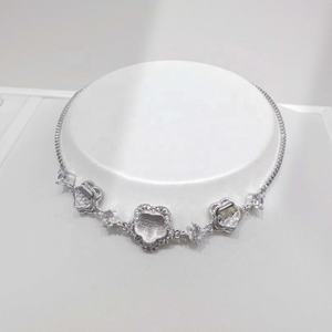 Pulsera minimalista de plata de ley 925 de alta calidad con gemas, pulsera de lujo para mujer, personalizada, con dije de corazón chapado en oro de 18k. - Product Image 2