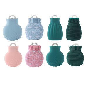 Bouteille d'eau chaude avec couvercle pelucheux doux et sûr hiver chaud, cou en caoutchouc longue bouteille d'eau chaude usine vente en gros - Product Image 5