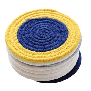 Lot de dessous-de-plat et sets de table en corde de coton tressée, résistants à la chaleur, durables et réutilisables, pour cuisine et salle à manger, vente en gros - Product Image 3