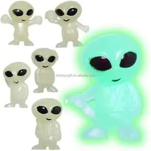 Le figurine aliene in vinile di alta qualità più economiche in plastica che si illuminano al buio trasformano a sorpresa gashapon giocattoli per Capsule di vendita da 1 pollice