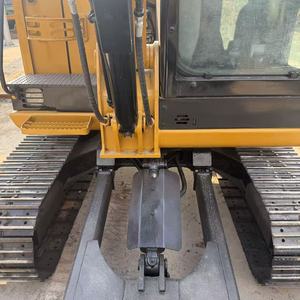 Mini-excavatrice d'occasion en bon état, modèle original japonais Cat305.5e2, chenillée, à vendre, châssis robuste, bien entretenue. - Product Image 4
