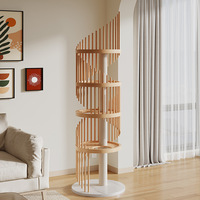 Structure d'escalade pour chat en bois massif haut de gamme, style moderne grand luxe, 4 niveaux avec poteaux en corde de sisal, écologique, emballée en carton