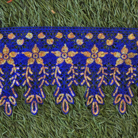 Bordure de dentelle dorée personnalisée avec paillettes, breloques et strass en cristal, broderie de bordure, ruban de dentelle