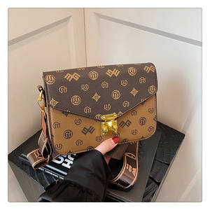 กระเป๋าถือผู้หญิงหนัง PU หรูหราใหม่ปี 2026 คุณภาพสูง ใช้ได้ทุกวัน สะพายไหล่หรือสะพายข้างได้ ดีไซน์ทันสมัยสำหรับสุภาพสตรี พร้อมซิป - Product Image 1