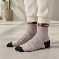 Chaussettes de trekking en laine mérinos personnalisées OEM - Chaussettes de randonnée durables pour l'extérieur