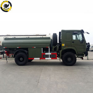 Camion-citerne à carburant diesel en acier Sinotruck Howo 4x2 de 10 000 litres à bas <span class=keywords><strong>prix</strong></span>, neuf, à vendre - Product Image 1