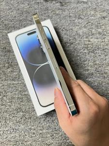 Compre teléfonos móviles usados originales al por mayor para el teléfono <span class=keywords><strong>14</strong></span> <span class=keywords><strong>Pro</strong></span> <span class=keywords><strong>Max</strong></span> 256GB 512GB Desbloquear el teléfono de segunda mano <span class=keywords><strong>14</strong></span> <span class=keywords><strong>Pro</strong></span> - Product Image 2