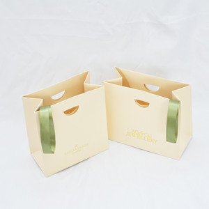 Imágenes Reales, NUEVA LLEGADA, Bolsas de Papel Especiales con Asas de Cinta para Regalo, Bolsas Pequeñas con Logotipos, Impresión Offset Personalizada - Product Image 6