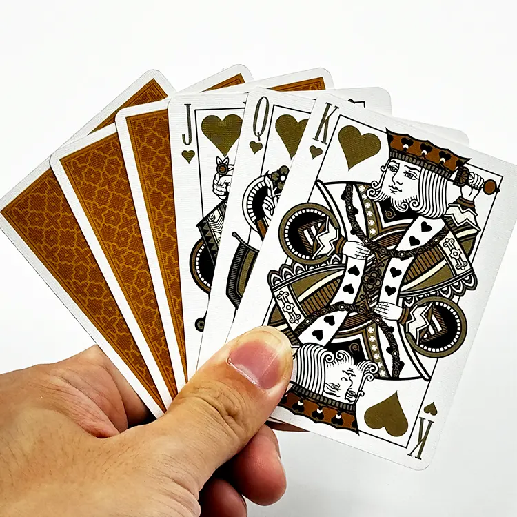 Logo personalizzato liscio di alta qualità che stampa la carta magica del Poker Card Godl bordo Standard del casinò 54 carte da gioco di carta