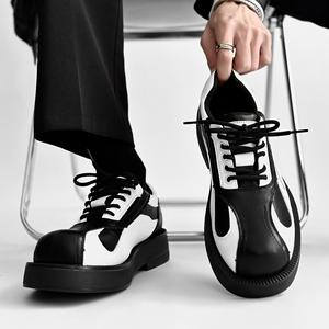 2025 le <span class=keywords><strong>scarpe</strong></span> in pelle a punta tonda da <span class=keywords><strong>uomo</strong></span> con suola larga e spessa più vendute offrono un Look lussuoso per i giovani - Product Image 4