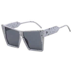 แว่นกันแดดทรงแคทอายดีไซน์สร้างสรรค์ประดับหมุด  แฟชั่นส่วนตัว  ใช้งานได้หลากหลายสำหรับกิจกรรมกลางแจ้ง - Product Image 5