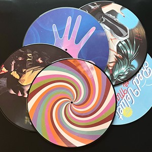 Servicio <span class=keywords><strong>de</strong></span> Grabación <span class=keywords><strong>de</strong></span> Discos <span class=keywords><strong>de</strong></span> Vinilo <span class=keywords><strong>de</strong></span> 7, 10, 12 y 180g con Opciones <span class=keywords><strong>de</strong></span> Laminación y UV, Corte <span class=keywords><strong>de</strong></span> Lacas en 24min por Cara, 33 1/3 RPM o 45 RPM - Product Image 3