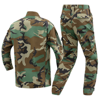 Ensemble veste et pantalon tactique en camouflage jungle avec matériau Colorfast TC 65/35 pour le terrain et l'entraînement